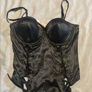 Victoria Secret Elegant Black Lace-Up Bustier